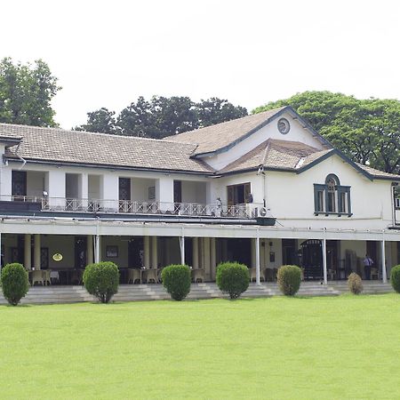Turf Club House Hotel Pune Exterior photo