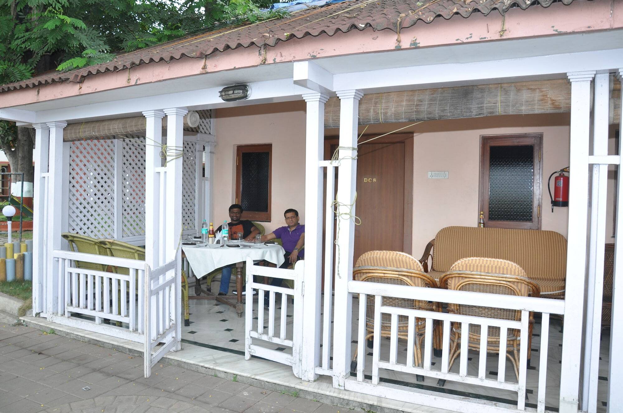 Turf Club House Hotel Pune Exterior photo