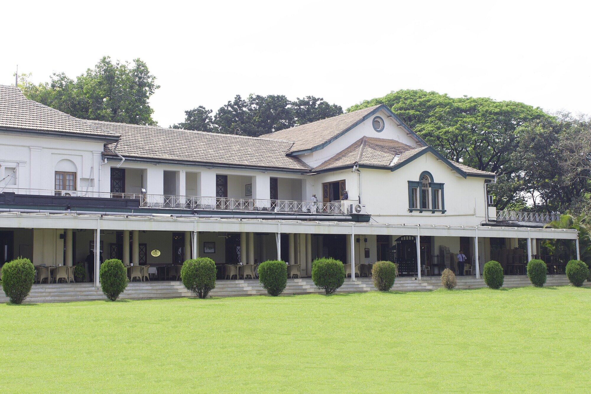 Turf Club House Hotel Pune Exterior photo